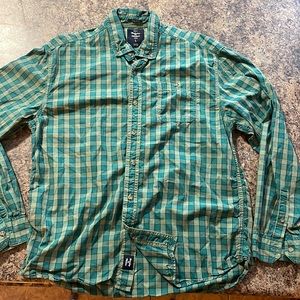 Artistry in Motion long sleeve button down